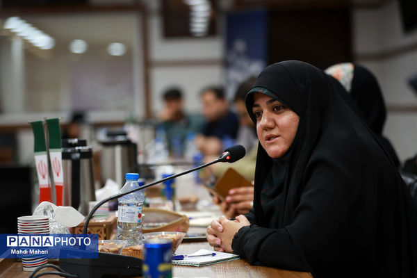 سومین نشست تخصصی هنر و اندیشه «امیدا»