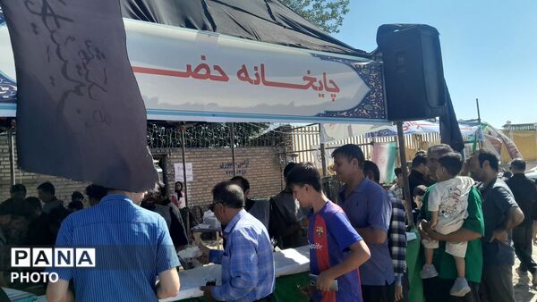 موکب قرارگاه جهادی سلمان و عاشقان امام رضا ( ع) در محور نیشابور - مشهد