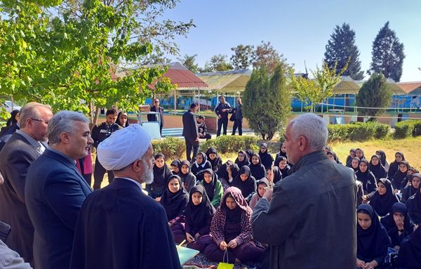 بازدید نماینده مجلس خبرگان رهبری از اردوی تمشک در آذربایجان غربی