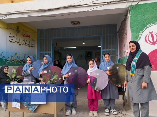 جشن میلاد حضرت زینب(س) در دبستان شهید احمدپور قائمشهر