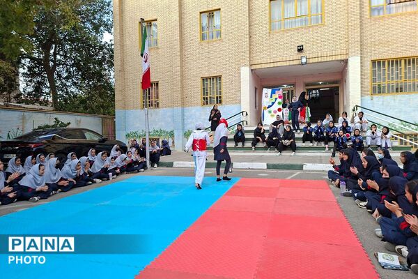 افتتاحیه المپیاد ورزشی درون مدرسه‌ای در آموزشگاه ۱۳ آبان ملارد