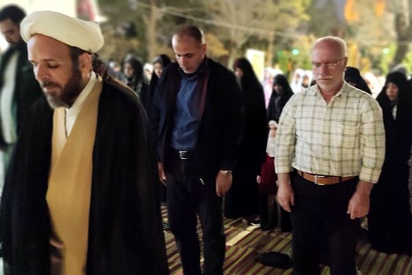 بزرگداشت «مادران چشم به راه»باحضور دانش‌آموزان دبیرستان دخترانه معرفت کهریزک