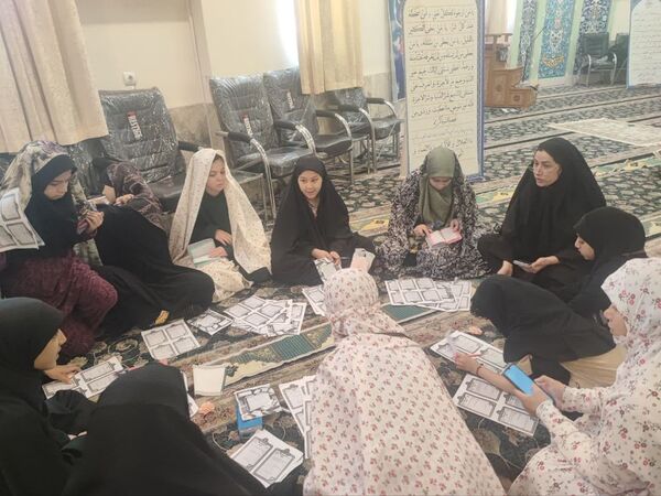 اعتکاف دانش‌آموزی ناحیه یک مشهد،فرصتی برای نزدیک‌تر شدن به خدا