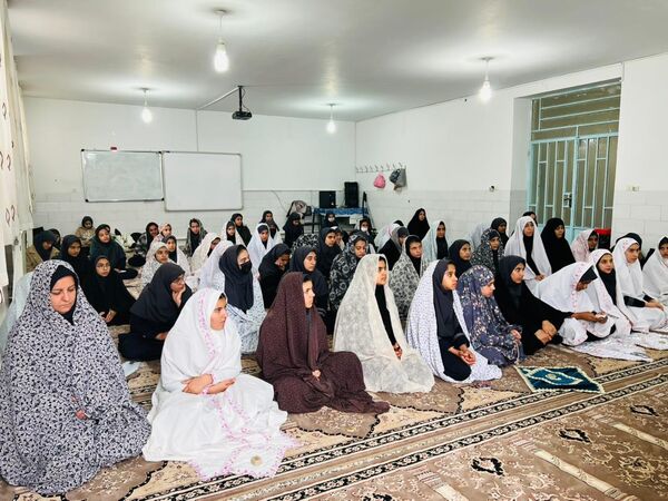 آیین تجلیل از برگزیدگان مسابقات قرآنی، فرهنگی و هنری در خاتم