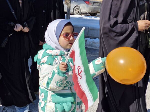 حماسه حضور گرم مردم بلده در سرمای زمستان 