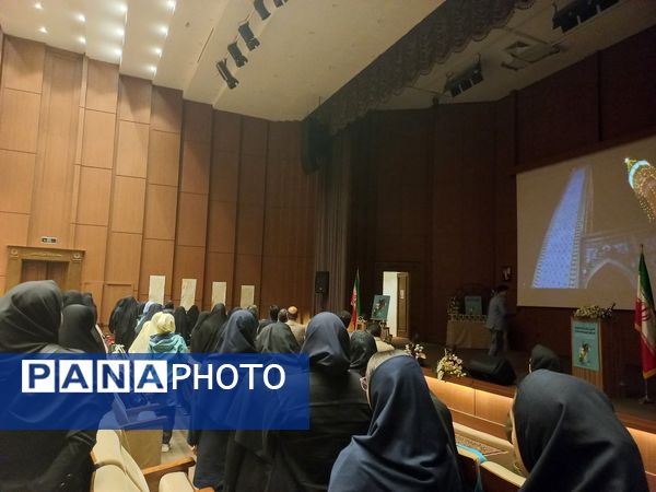 تجلیل از دانش‌آموزان برگزیده چهل و دومین‌ مسابقات فرهنگی و هنری امید فردا ناحیه ۳ مشهد مقدس 