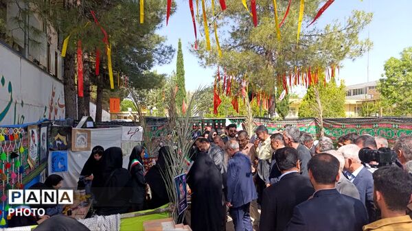 جشن روز معلم با حضور معاون پرورشی و فرهنگی وزیر آموزش و پرورش