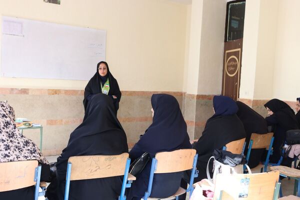دوره تربیت مربی پیشتاز سازمان دانش‌آموزی شهرستان رباط‌کریم