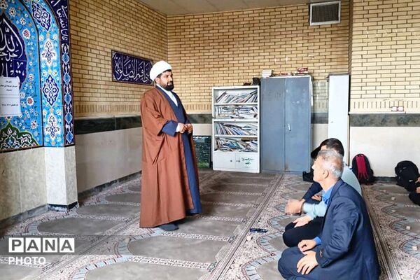 اقامه نخستین نماز جماعت در دبیرستان متوسطه اول حجاب دیشموک