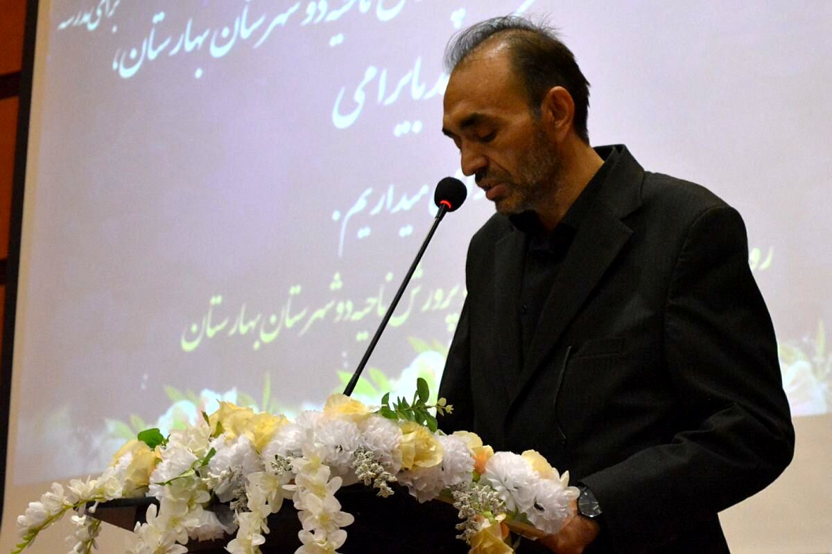 تبدیل کالبد خشک مدرسه به روح پویای تربیت، هدف اصلی اساتید آموزش و پرورش است
