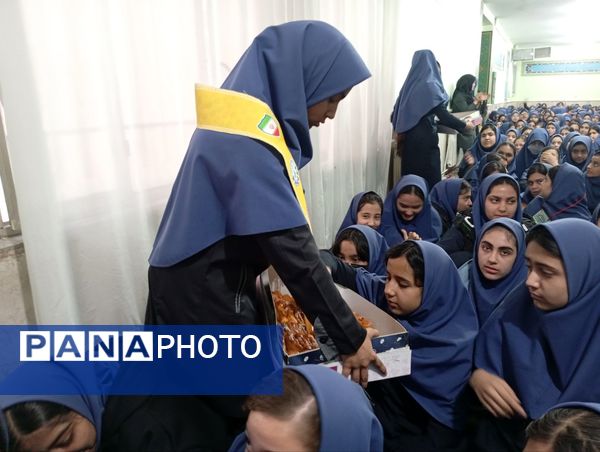 جشن نیمه‌شعبان در دبیرستان دکتر جواد حداد۲ ناحیه پنج مشهد