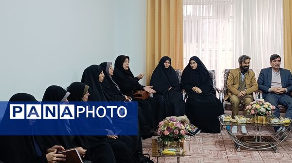 جلسه‌ هم‌اندیشی و برنامه‌ریزی مراقبت‌های اجتماعی دانش‌آموزان