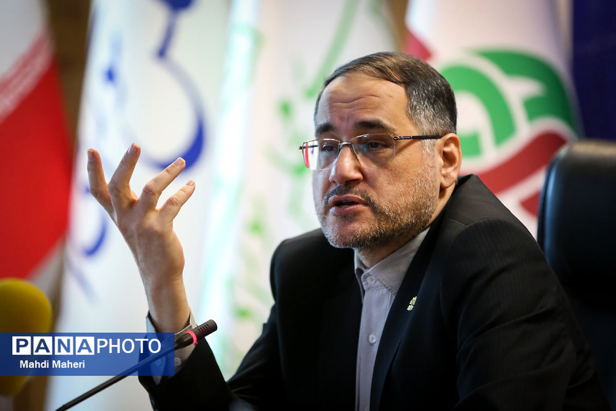 دیپلماسی هوشمند به معنای بهره‌گیری هم‌زمان از ظرفیت میدان و دیپلماسی است