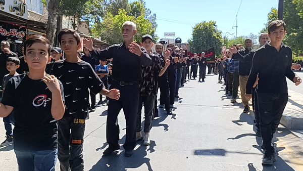 عاشورای حسینی در آشخانه و ۷۲ دیگ غذای نذری