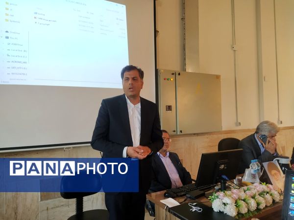  ششمین جلسه پروژه مهر ناحیه ۶ در هنرستان دارالفنون