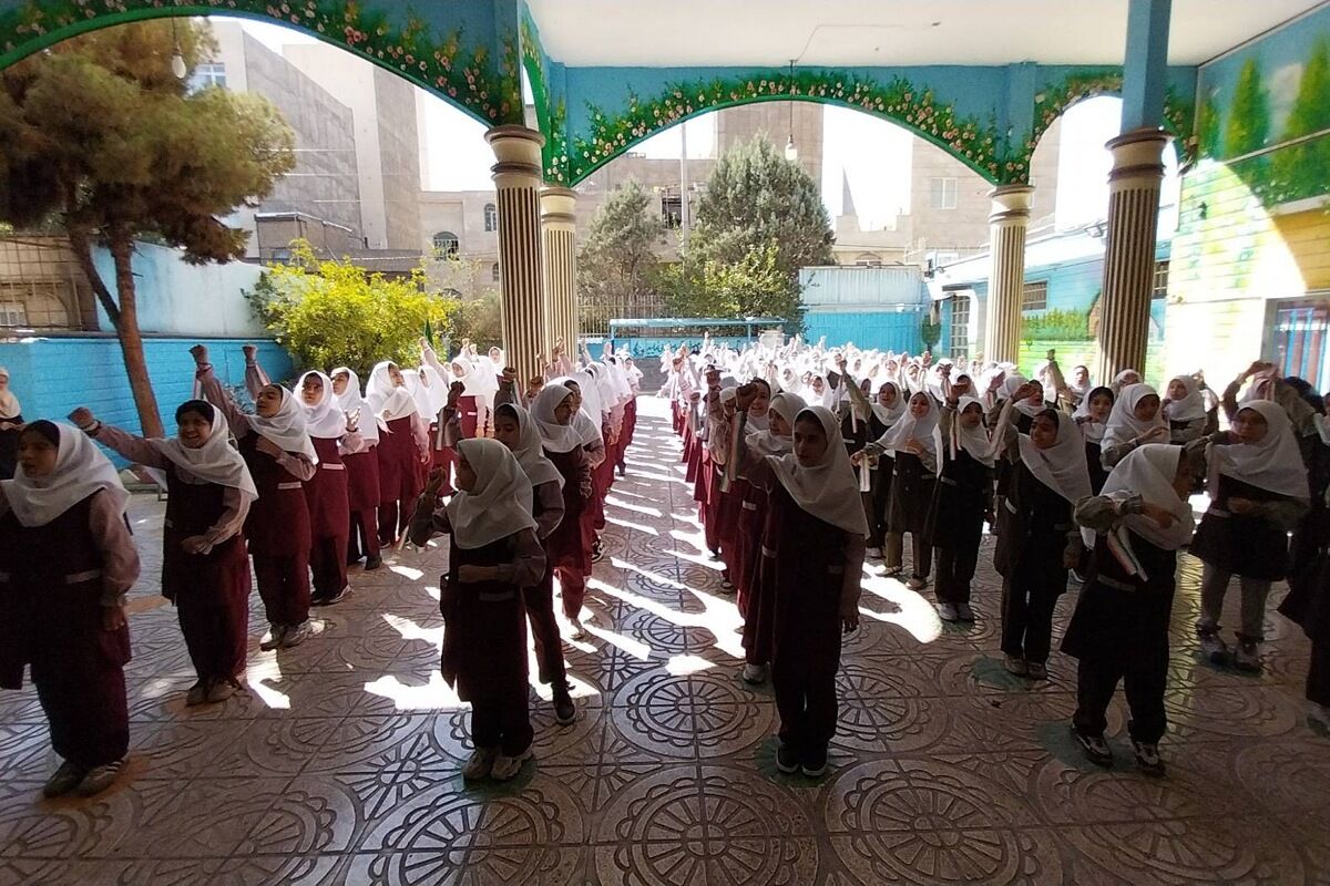 جشن عاطفه ها ، روز همدلی دانش‌آموزان 
