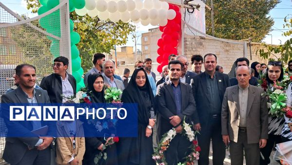 درخشش دختران فارسان بر قله مینی‌فوتبال کشور