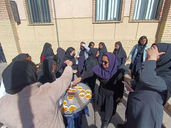 بوی گلاب و بهشت در آفرینش پردیس پیچید؛ یاد بانوی دو عالم زنده شد