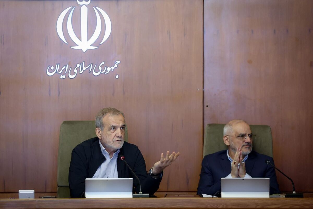 پزشکیان: همه ظرفیت‌های کشور باید برای حفظ تولید و تداوم اشتغال به میدان بیاید