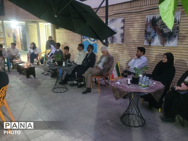 برگزاری شب شعر روایت عهد با حضور فرهیختگان شعر و ادب ناحیه ۳