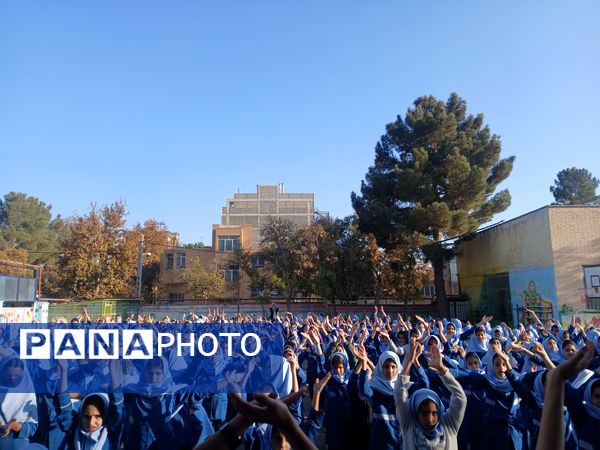 مراسم صبحگاهی در مدرسه دخترانه بنت الهدی صدر۲ 