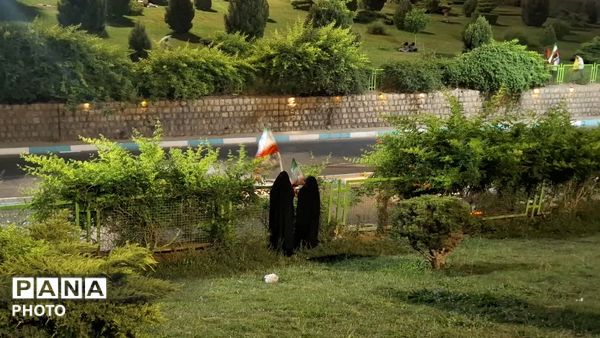 موج هفتادو چهارمین حضور پر شور مردم یزد در میدان