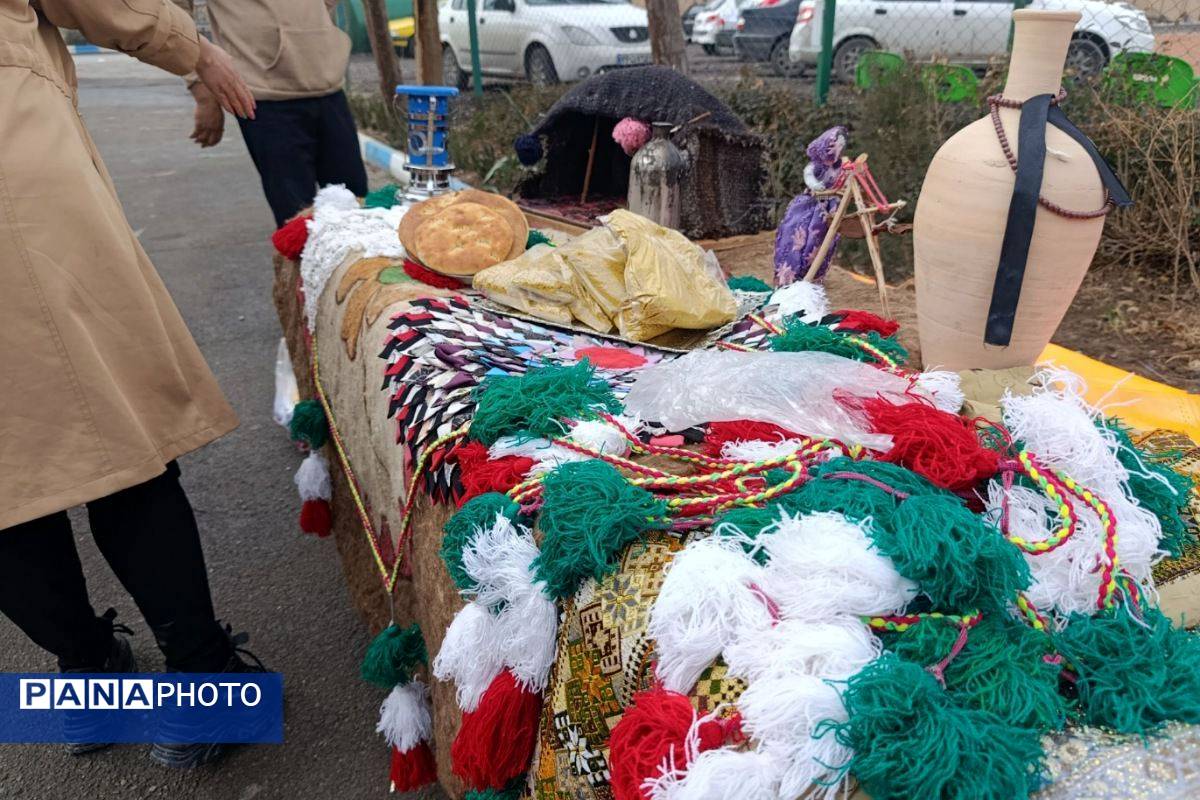 برپایی ایستگاه کوچ به مناسب سالگرد پیروزی اقلاب اسلامی ایران