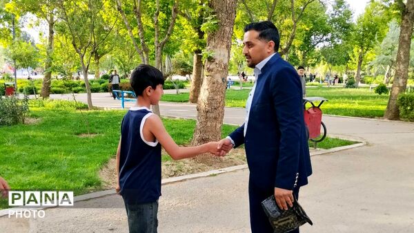 از کلاسِ مجازی تا قدردانیِ حضوری دانش‌آموزان در طبیعت