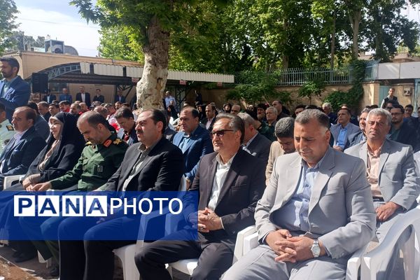 برگزاری مراسم بزرگداشت روز معلم در نیشابور 