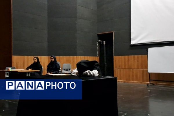  جشنواره «فردا»؛ جایی که خلاقیت دانش‌آموزان شهرقدس به صحنه آمد.