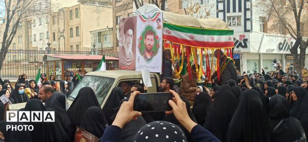 تشییع پیکر مطهر دو سردار پر افتخار استان در آخرین پنجشنبه سال