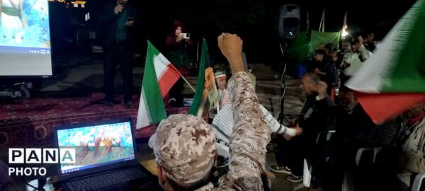 برگزاری اجتماع شبانه در حسینیه شهدای شهر بار 