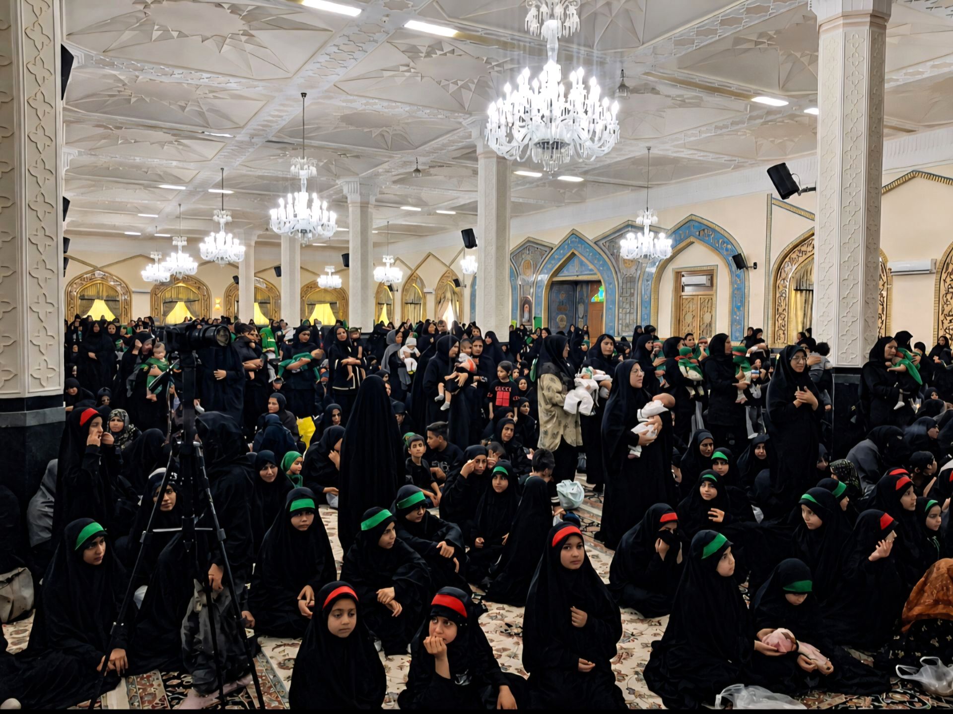 آیین معنوی شیرخوارگان حسینی در سالن اجتماعات زیارتگاه شهید مدرس 