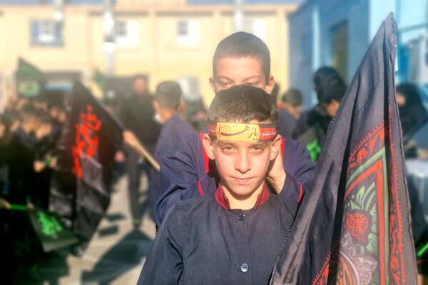 آیین عزاداری نو گلان فاطمی؛ از مسیر مدرسه میثاق تا مسجد امام حسن مجتبی (ع) فشافویه