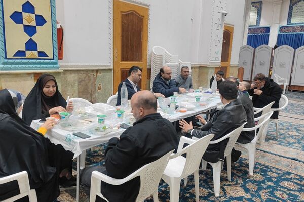 برگزاری سفره افطاری به مناسبت ماه مبارک رمضان در مدارس ناحیه دو شهرری 