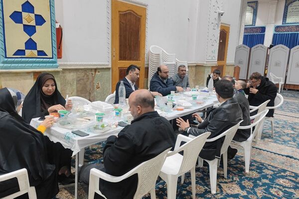 برگزاری سفره افطاری به مناسبت ماه مبارک رمضان در مدارس ناحیه دو شهرری 