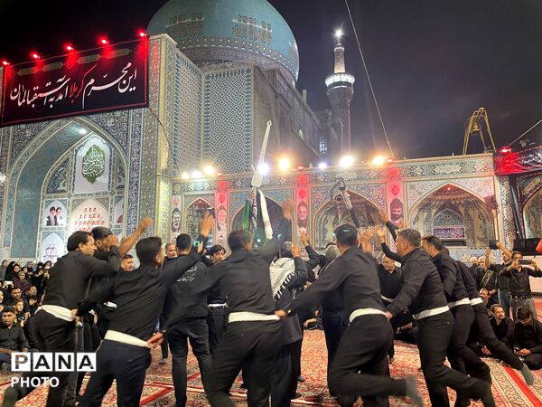 عزاداری سومین شب محرم در حریم سلطان آهو علی بن موسی الرضا(ع)