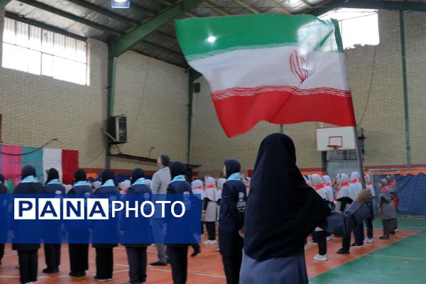 همایش «یاوران انقلاب» در بهارستان‌دو