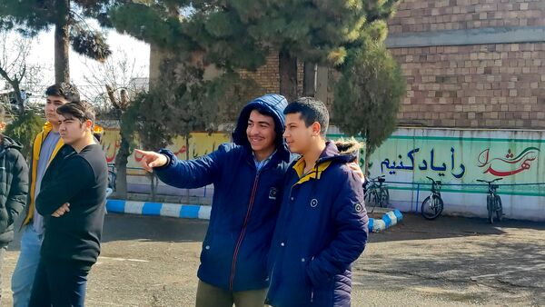 فینال مسابقات گل کوچیک در دبیرستان شاهد ابوذر غفاری 