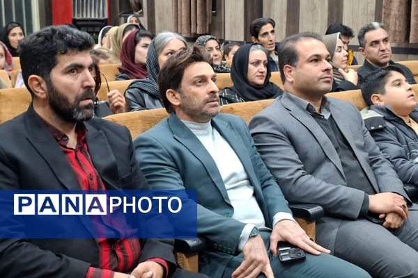 یلدا با نخستین جشنواره‌ هنرهای آوایی کانون ملائک در قرچک