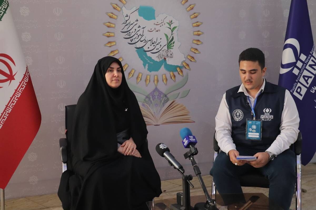 تماشاخانه سیار کانون با40برنامه به روستا های محروم آذربایجان شرقی می رسد
