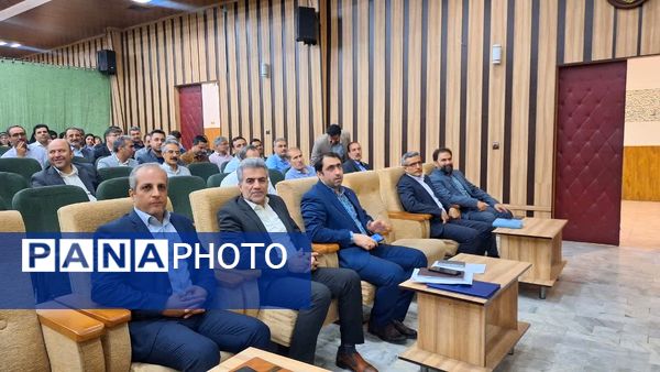 جلسه تخصصی مدیران مدارس آموزش‌وپرورش ناحیه 1 کرج