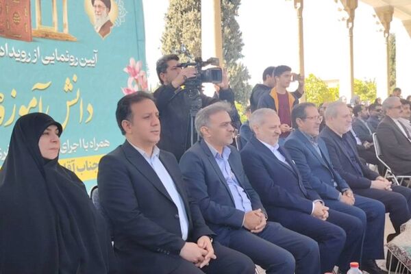 حضور وزیر آموزش‌وپرورش در حافظیه شیراز