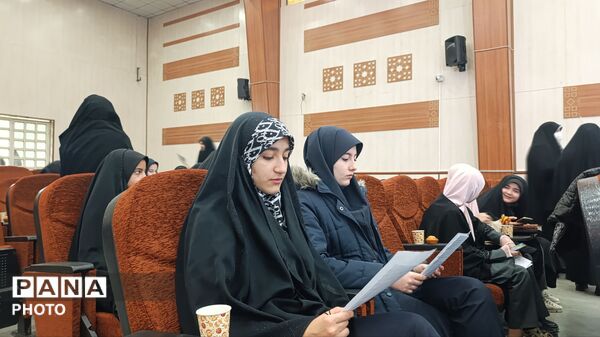 رقابت پرشور دانش‌آموزان در چهل‌وچهارمین دوره مسابقات قرآن، عترت و نماز 