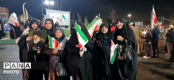 همه برای ایران جمع می‌شوند 