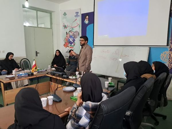 کلاس آموزش خبرنگاری برای دانش‌آموز خبرنگاران شهرستان نیر