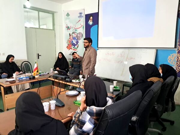 کلاس آموزش خبرنگاری برای دانش‌آموز خبرنگاران شهرستان نیر