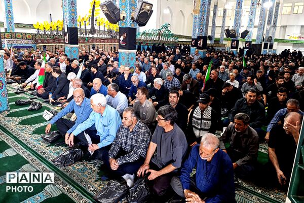 مراسم جاماندگان تشییع رهبر شهید در اسلام آباد غرب