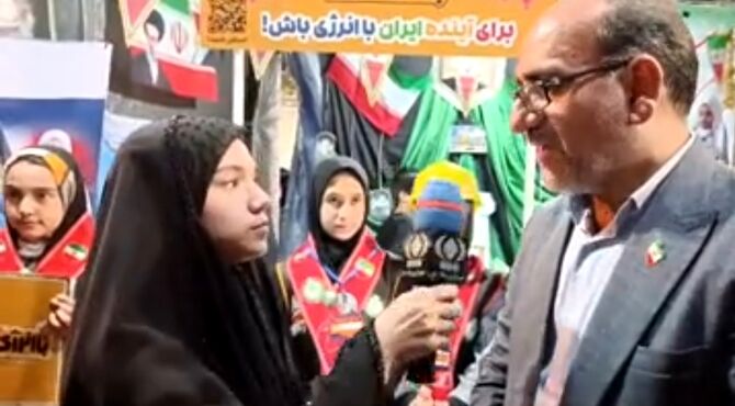 نقش‌آفرینی دانش‌آموزان پیشتاز در غرفه «با انرژی‌ها» 