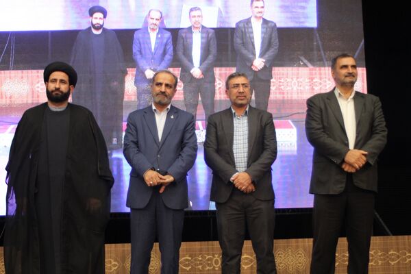  آیین تجلیل از برگزیدگان چهل و دومین دوره مسابقات فرهنگی و هنری دانش‌آموزان شهر تهران